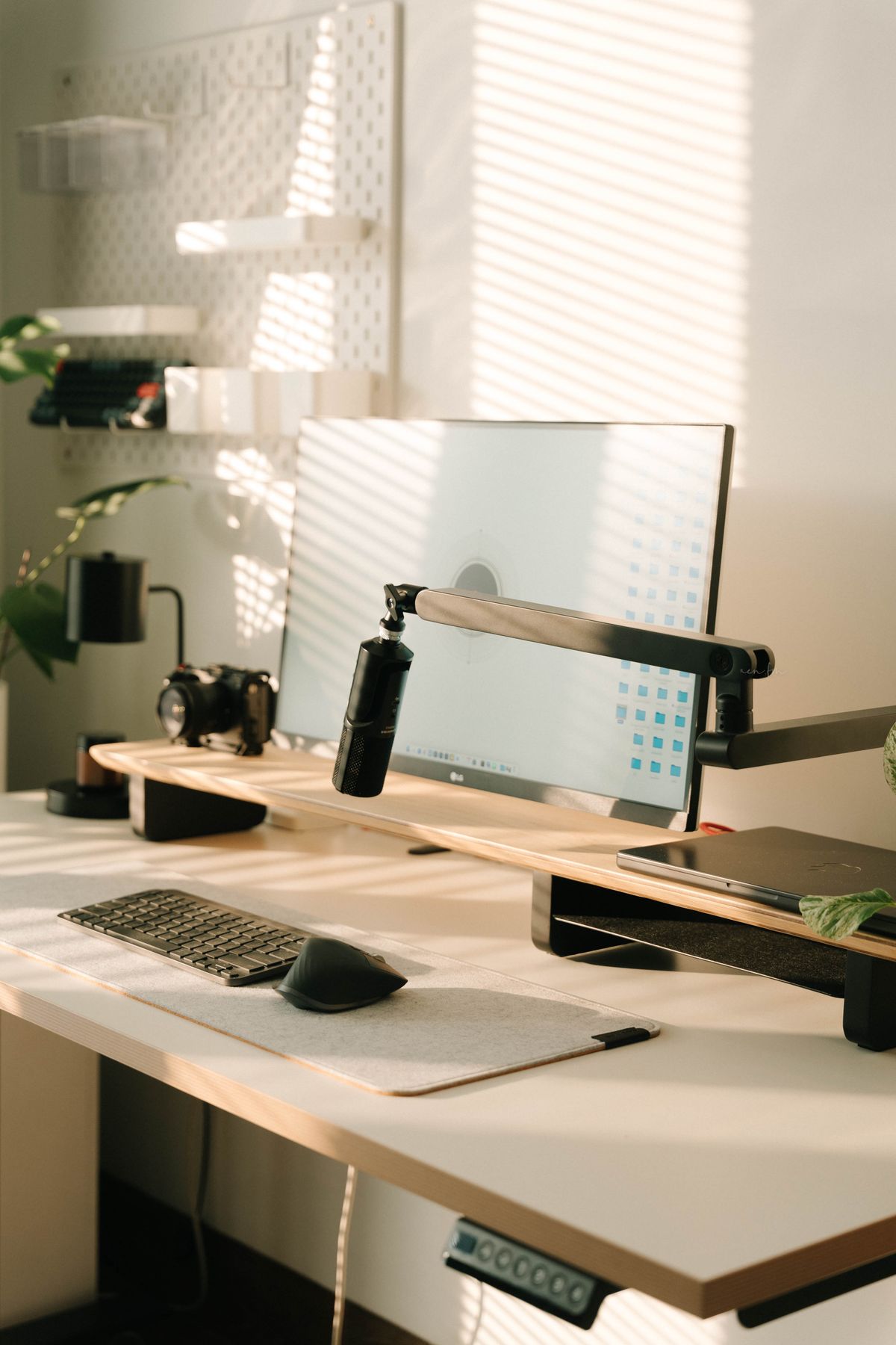 Modern Web Design in the AI Era: The Best of Both Worlds